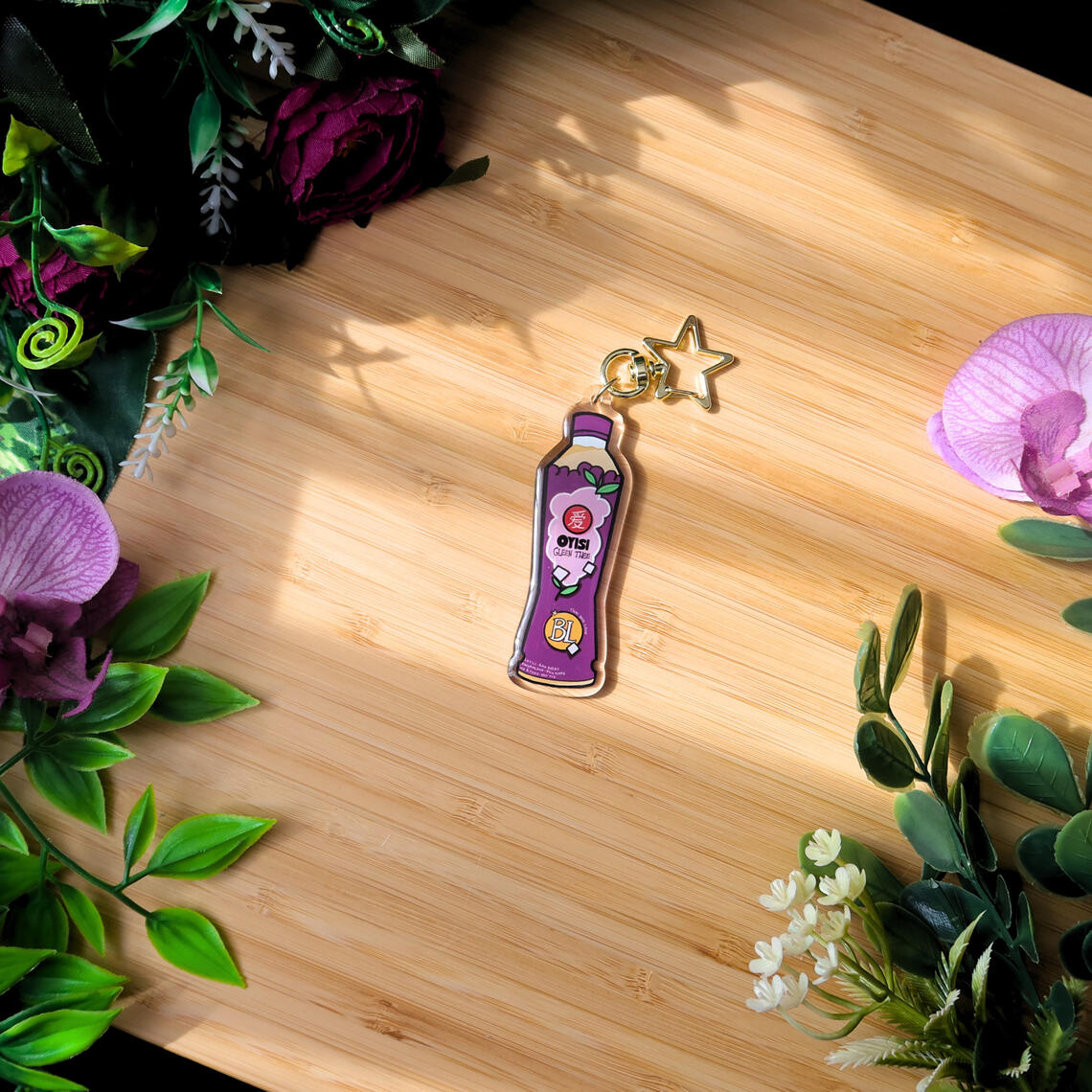 BL tea bottle keychain acrylic keychain with epoxy finish on one side 3.500 HUF / 10 EUR